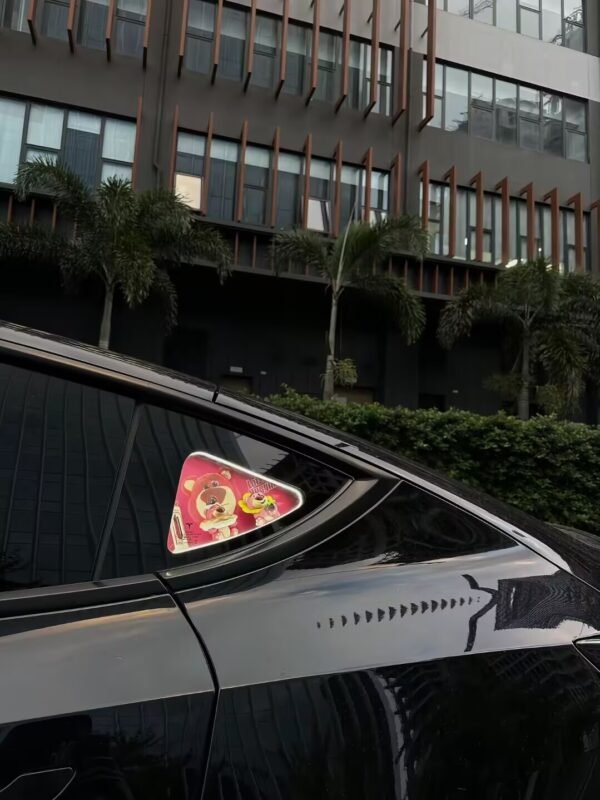 Customized Rear Triangle Window with Pink Berry Bea